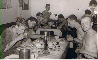 Middag i manskapsmässen den 20 december 1963 i Bombay